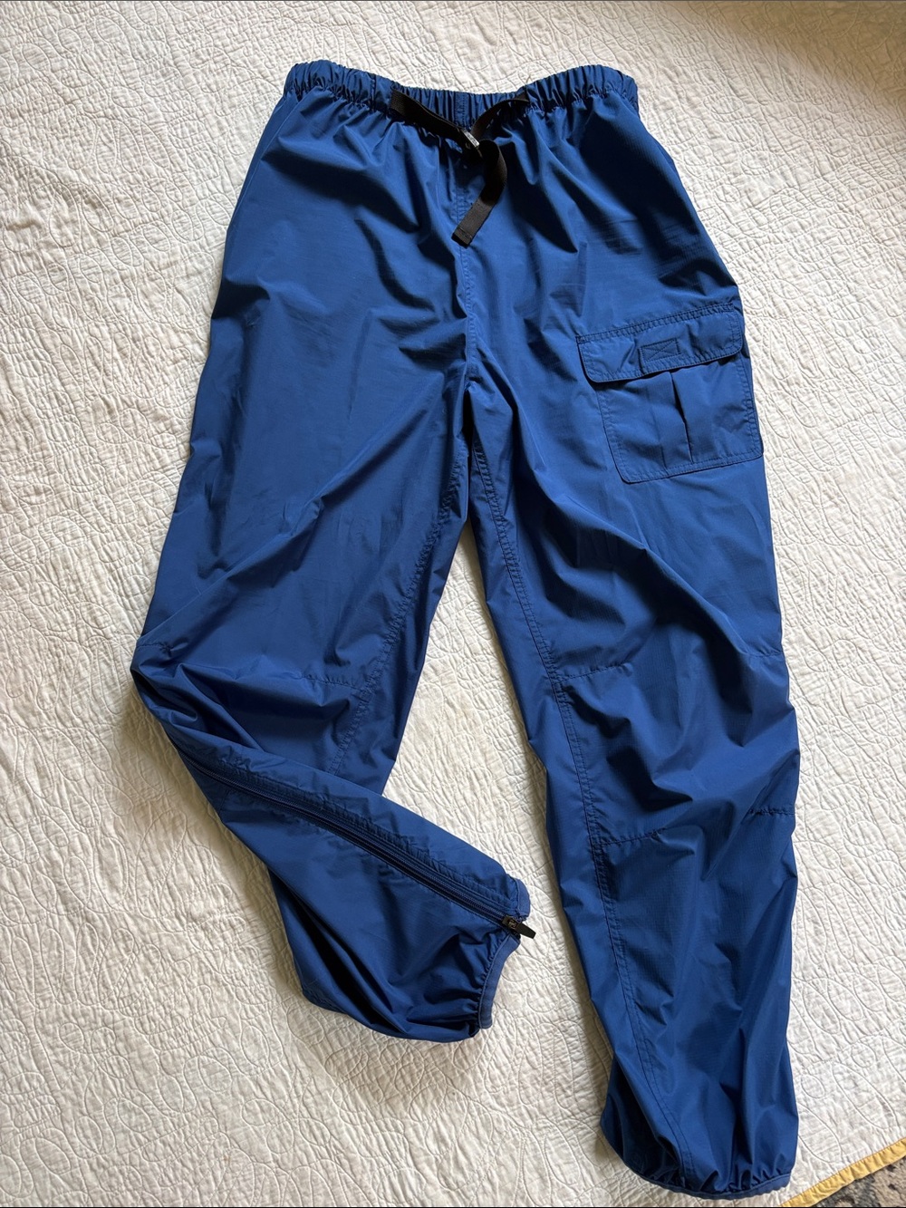 L.L. Bean woman’s packable Royal Blue Cargo hiking Pants